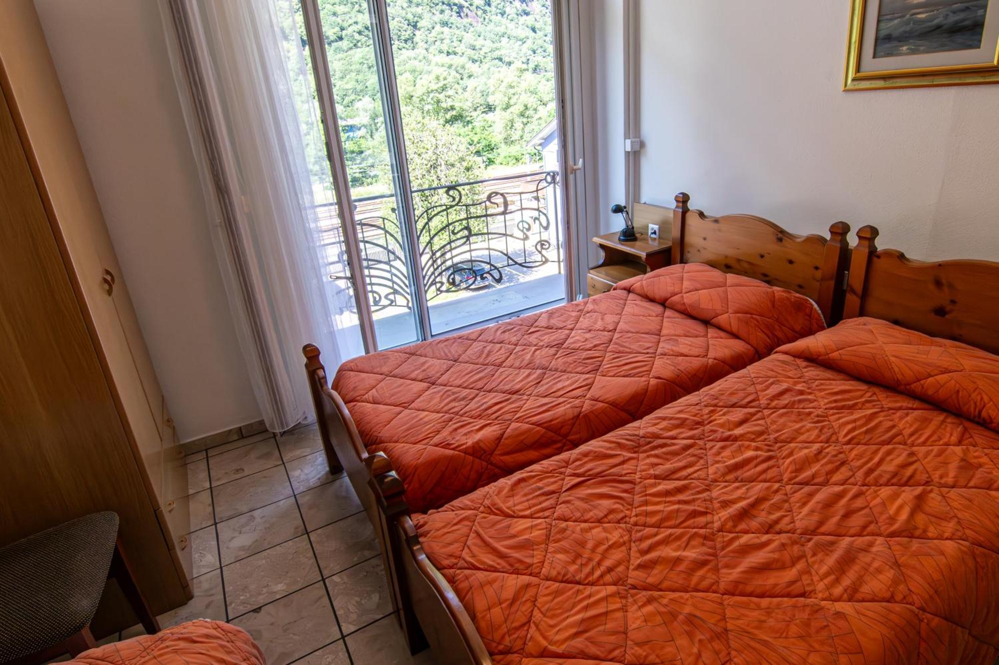 Albergo Stazione Bodio ภายนอก รูปภาพ