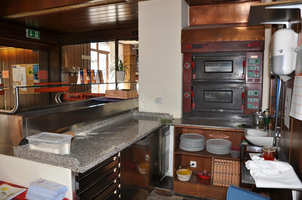 Albergo Stazione Bodio ภายนอก รูปภาพ